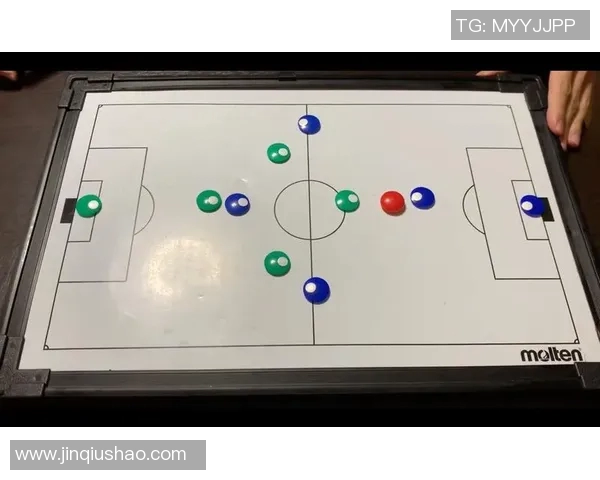 南京足球队球员个人能力全面对比分析及战术影响探讨